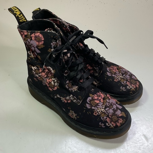 Dr. Martens Floral Canvas Beckett Lace Up Boots Size 6 - Picture 1 of 7